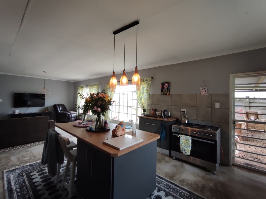 6 Bedroom Property for Sale in Flamwood North West